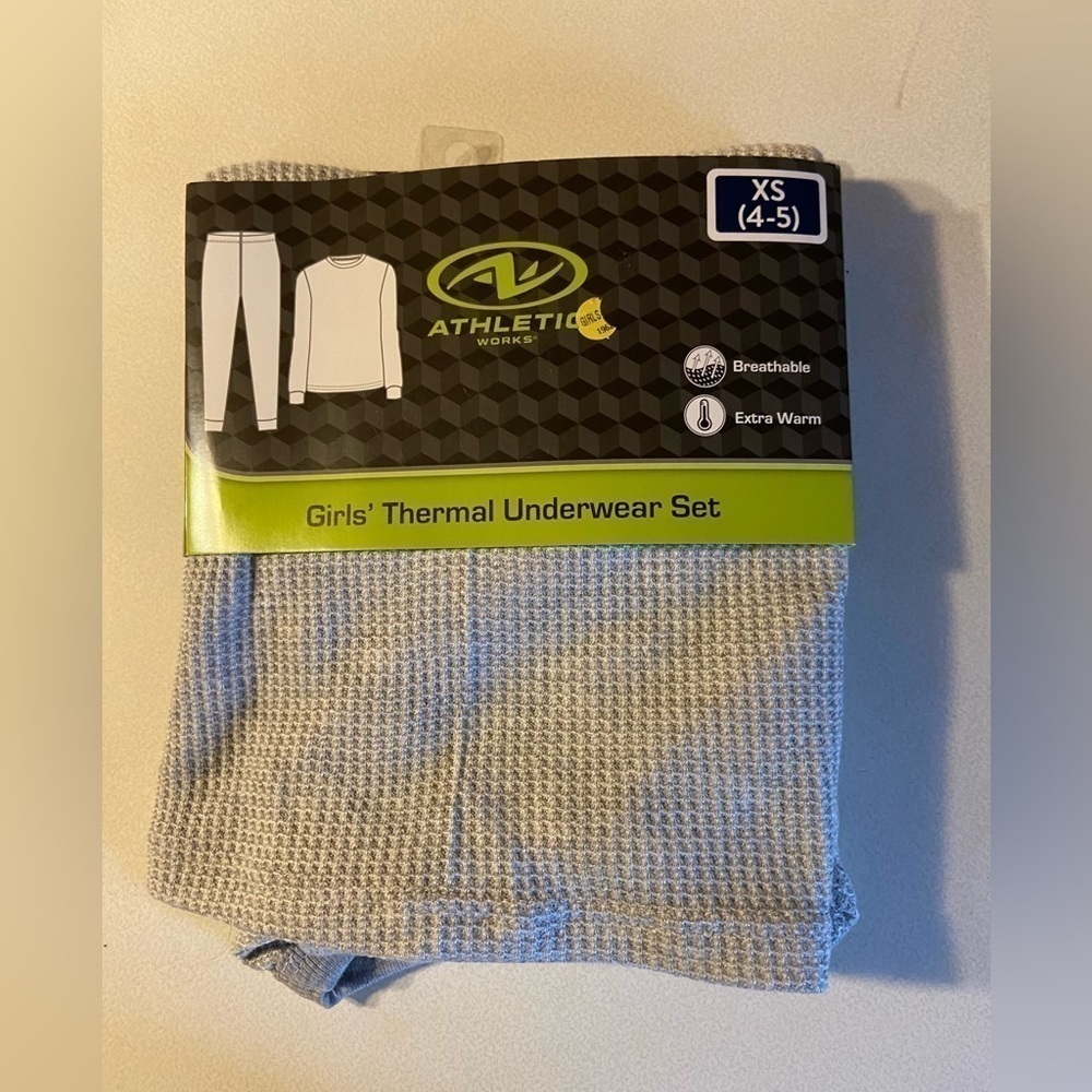 GIRLS Size XS 4-5 Grey Two Piece Thermal Underwear Set